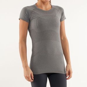 Lululemon Run Swiftly Tech Short Sleeve - Size 6